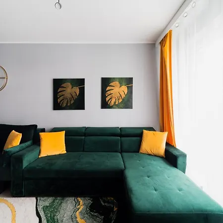 Uroczy Apartament Obok Sky Towera Apartment